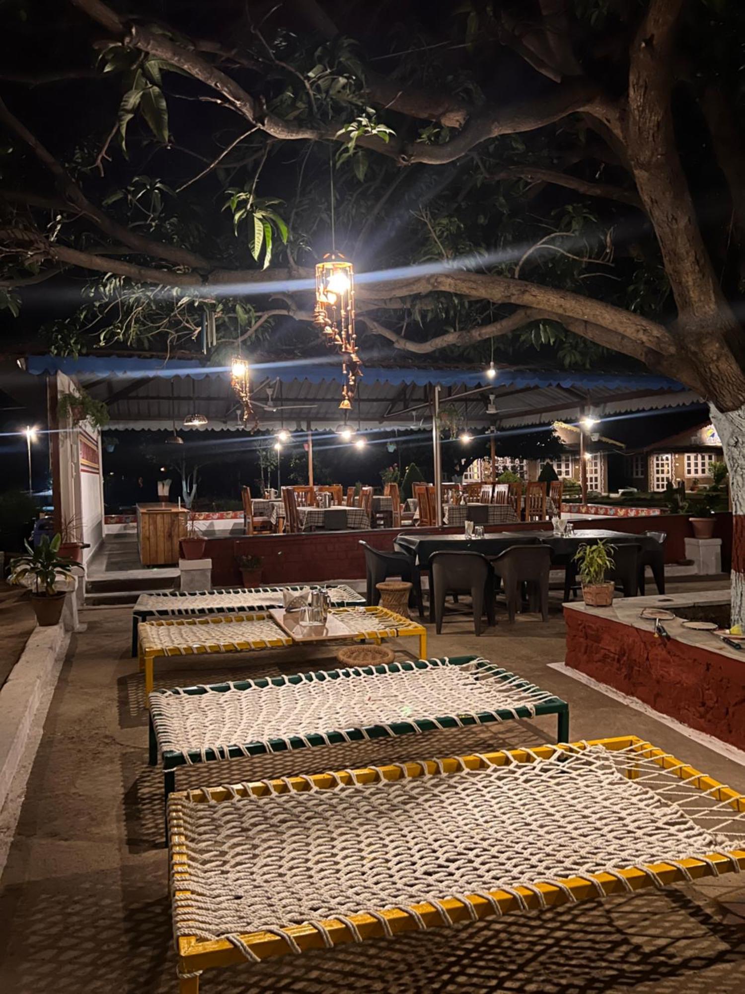 Wow Stayz2 Pachmarhi Foothill Cottages Buitenkant foto